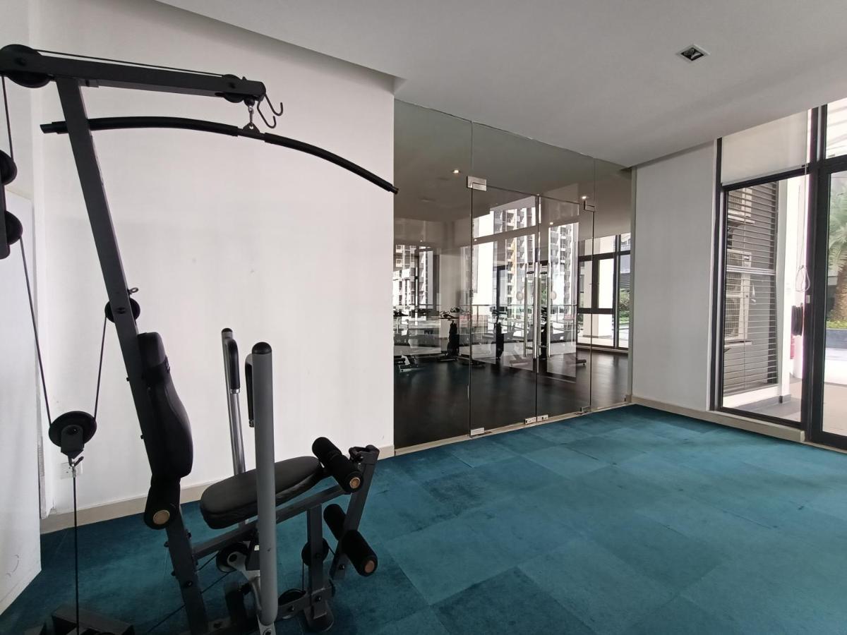 R&f Princess Cove Premium Apartemen